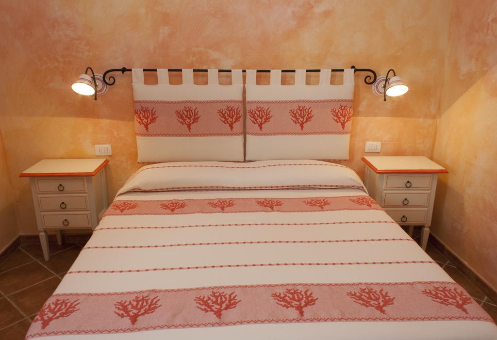 I Mari Di Gallura And Bed & Breakfast