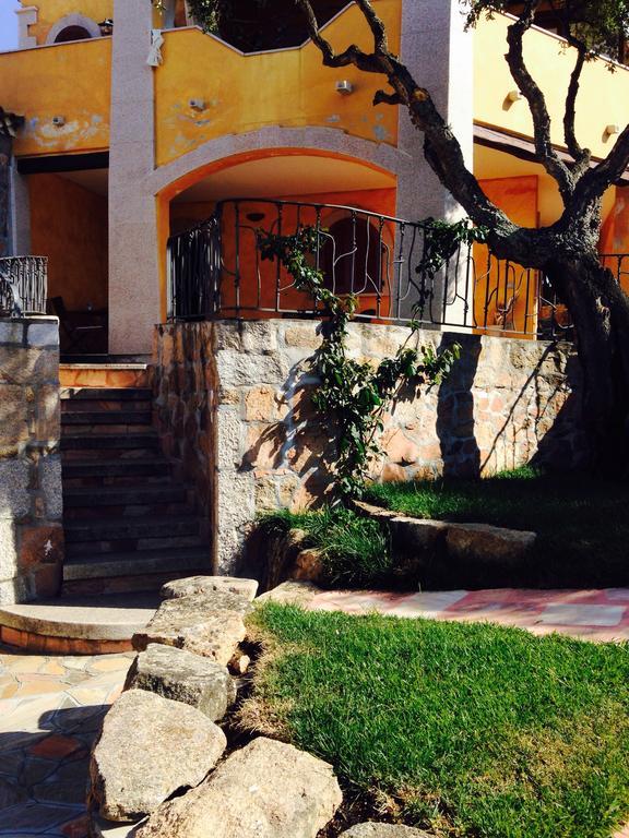 I Mari Di Gallura And Bed & Breakfast *